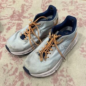 On Cloudnova form lifestyle shoe